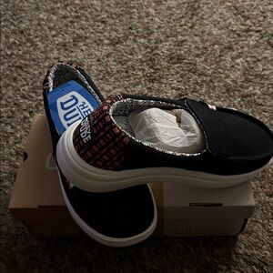 Hey Dude Misty Rise Black Palm Size 8